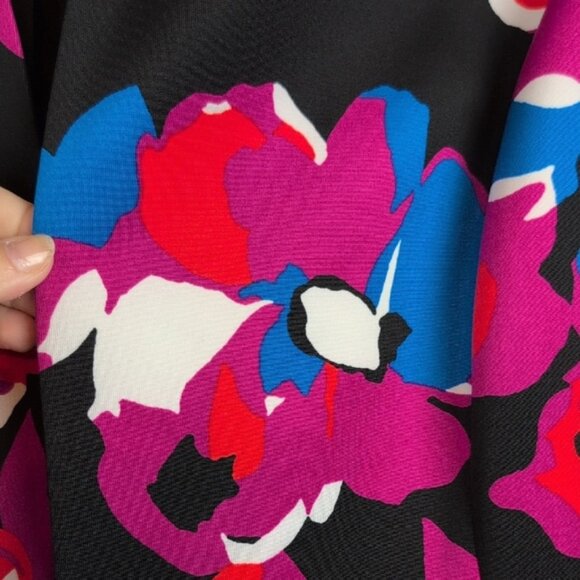 Kasper Vibrant Floral Blazer in Black and Pink - Picture 3 of 6